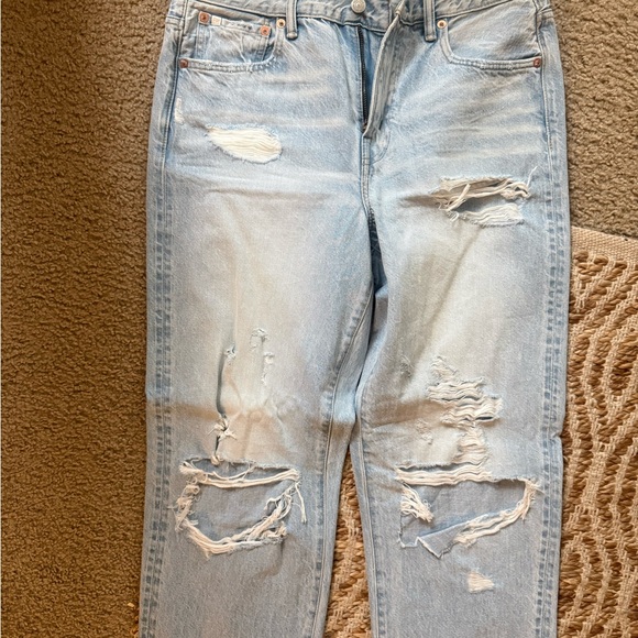 American Eagle Outfitters Light Blue Distressed Boyfriend Jeans - Picture 2 of 6